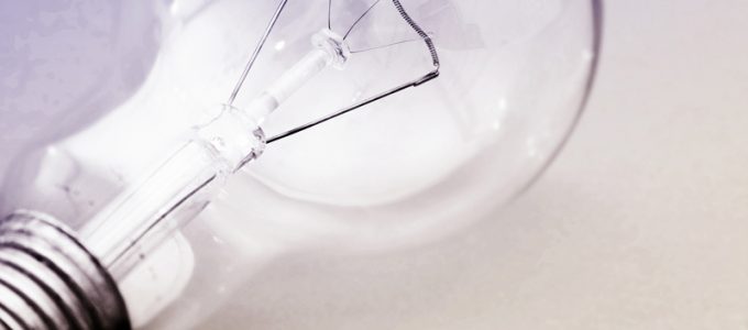 Lâmpadas incandescentes deixam de ser comercializadas neste mês